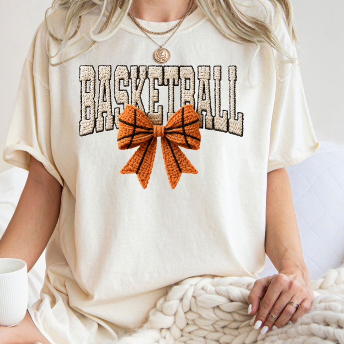 🎀 Bow-Hoops Chic T-Shirt 🏀